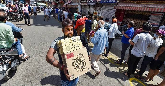 wine shop queue west bengal