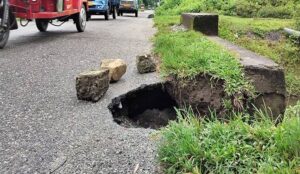 rajganj road collapse