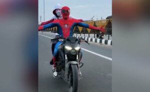 dqrja71_najafgarh-spiderman_625x300_26_April_24